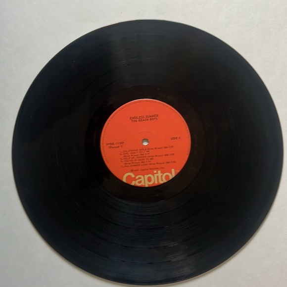 The Beach Boys - Endless summer - vintage vinyl record. Condition is VG - Picture 4 of 7